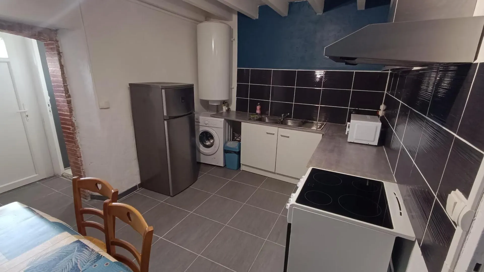 Charmante Maison De Village T3 Renovee Et Son Jardin Revel  0*, Revel (Haute-Garonne)